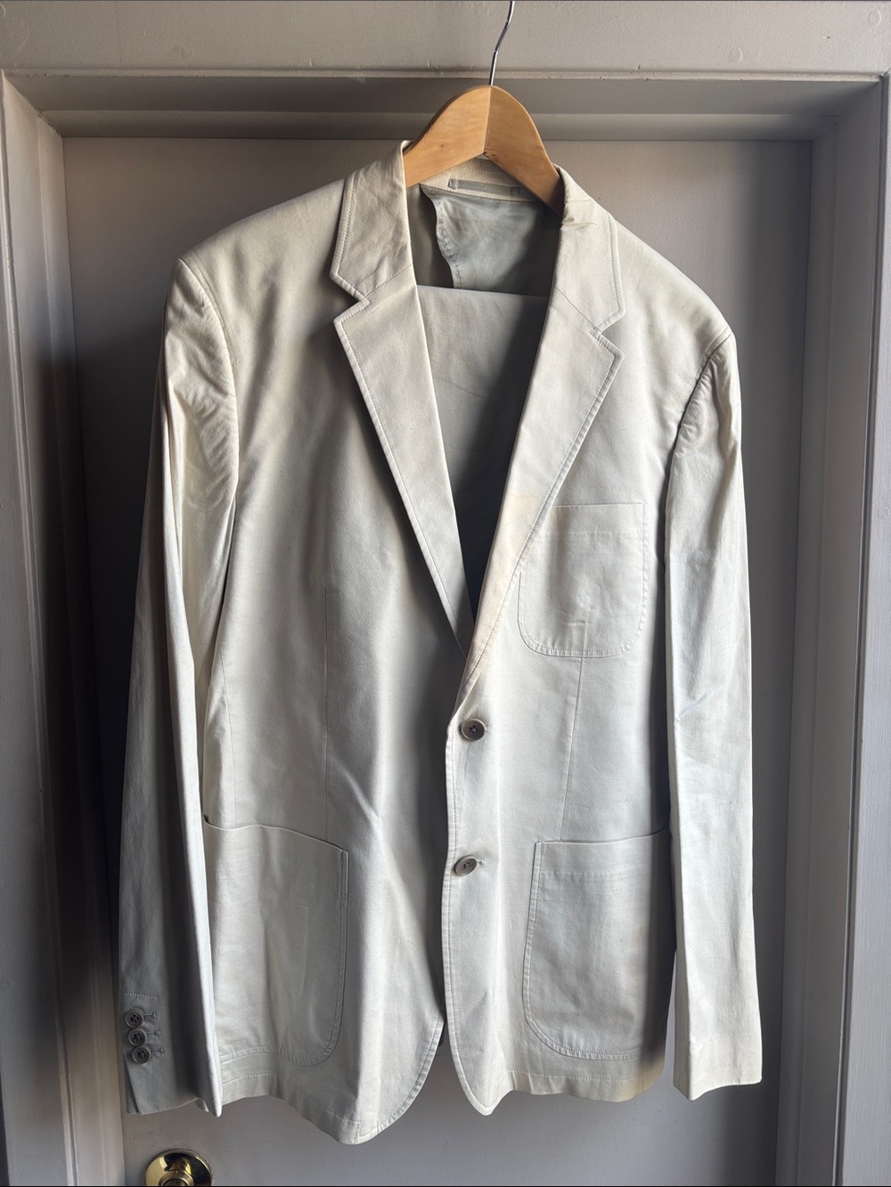 Theory Men’s Khaki Stretch Summer Suit